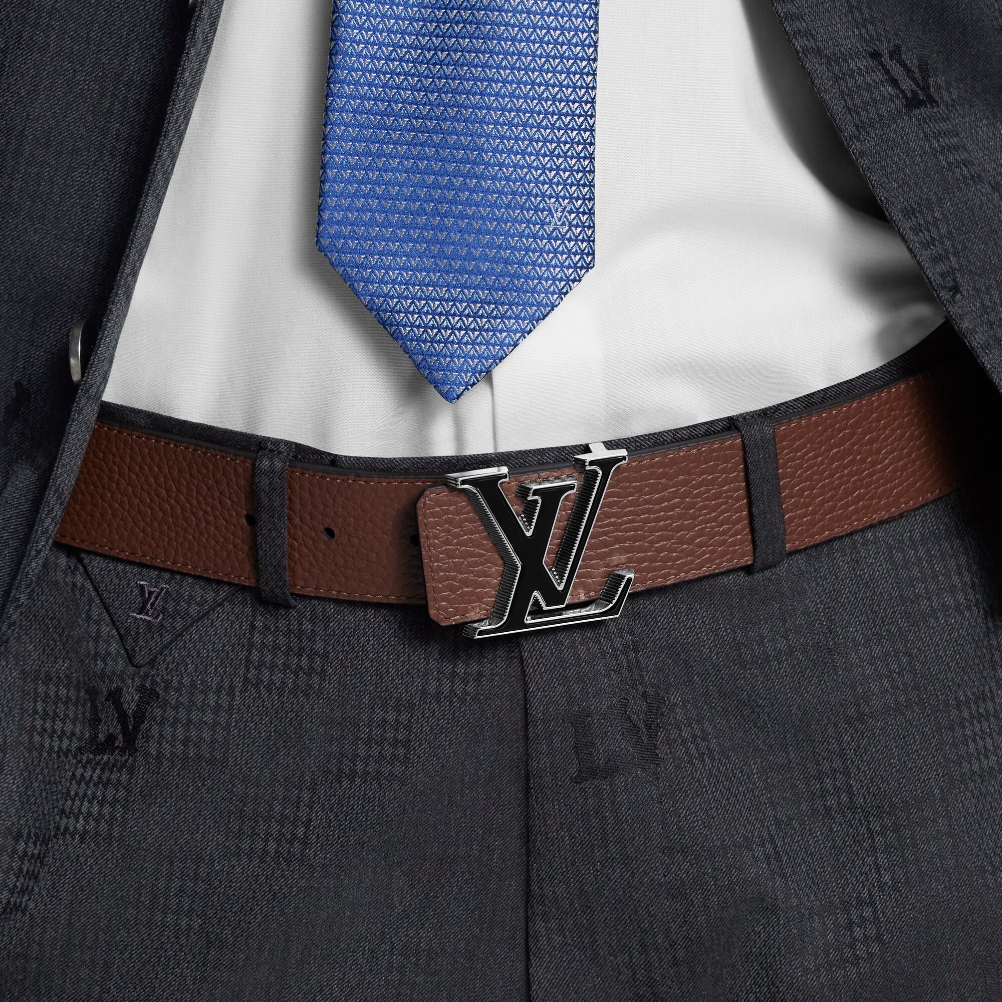 Cintura LV Tilt 40 mm reversibile Pelle Taurillon Uomo Accessori Cinture | LOUIS VUITTON (Zoom prodotto)