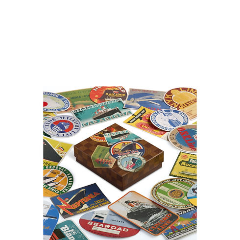 Cofanetto di Cartoline, Etichette Nave da Crociera Bauli, Viaggio e Casa Libri Libri dalla copertina rigida | LOUIS VUITTON (Zoom prodotto)