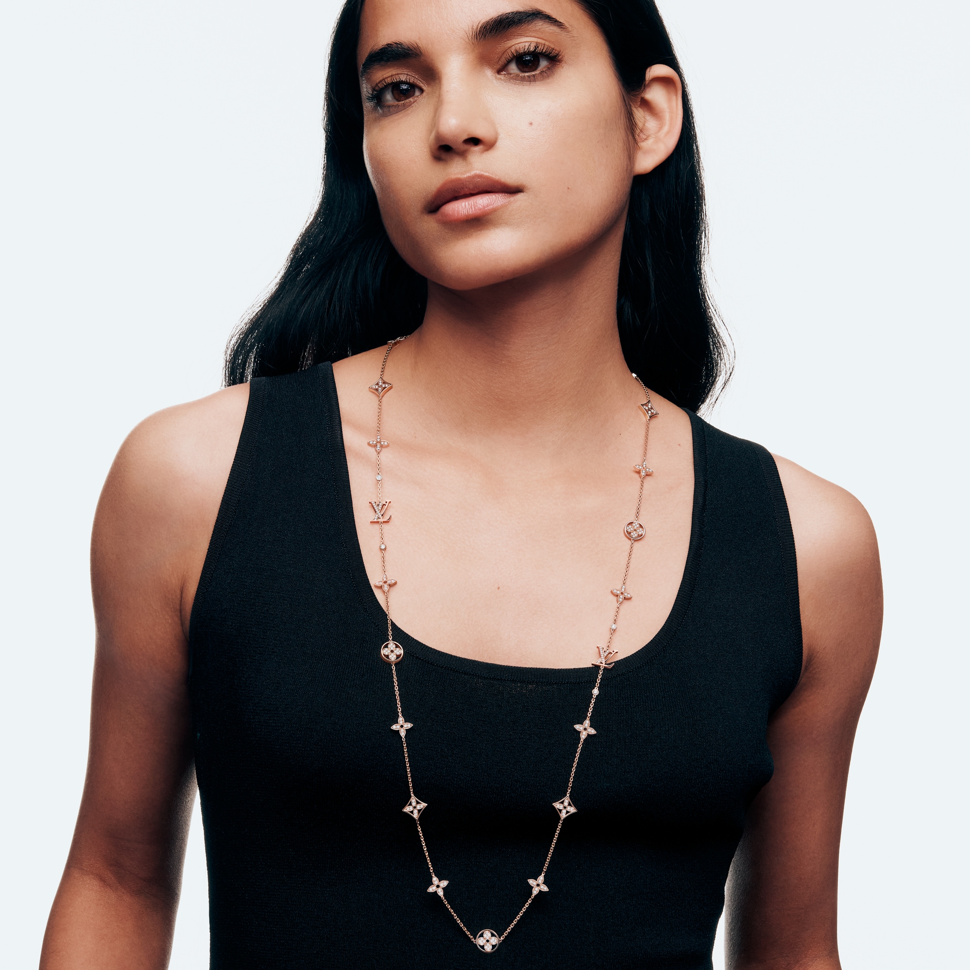 Collana lunga Idylle Blossom con motivo multiplo, oro rosa e diamanti  Gioielli Categorie Collane e Ciondoli | LOUIS VUITTON (Zoom prodotto)