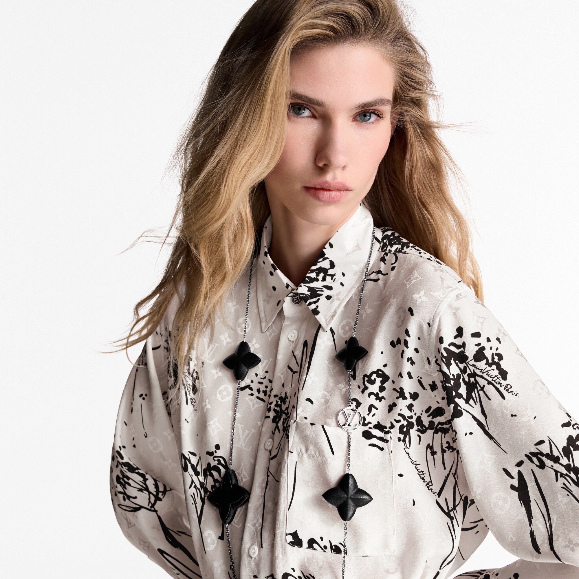 Collana lunga Leather Flower S00 Donna Fashion Bijoux Collane e Ciondoli | LOUIS VUITTON (Zoom prodotto)