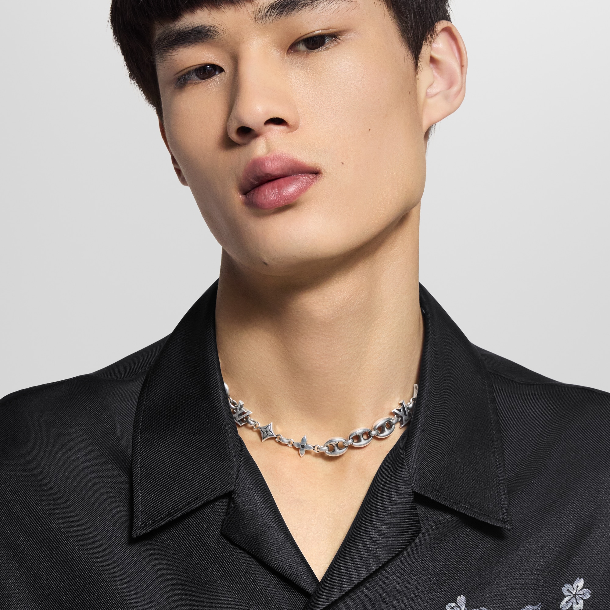 Collana LV Sailor Medium Chain S00 Uomo Fashion Bijoux Collane e pendenti | LOUIS VUITTON (Zoom prodotto)