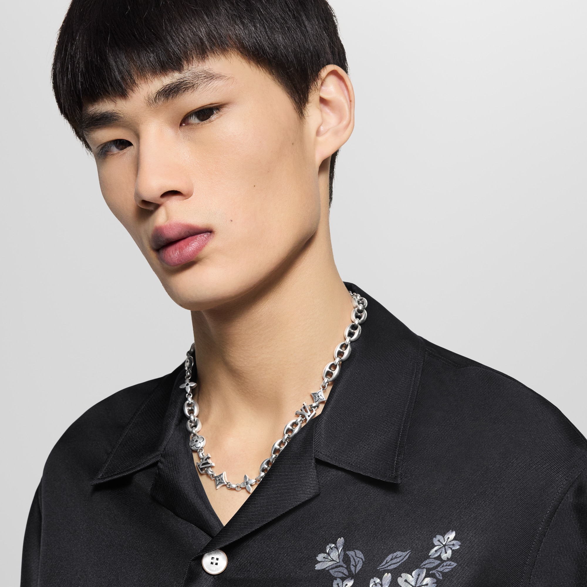 Collana LV Sailor Medium Chain S00 Uomo Fashion Bijoux Collane e pendenti | LOUIS VUITTON (Zoom prodotto)