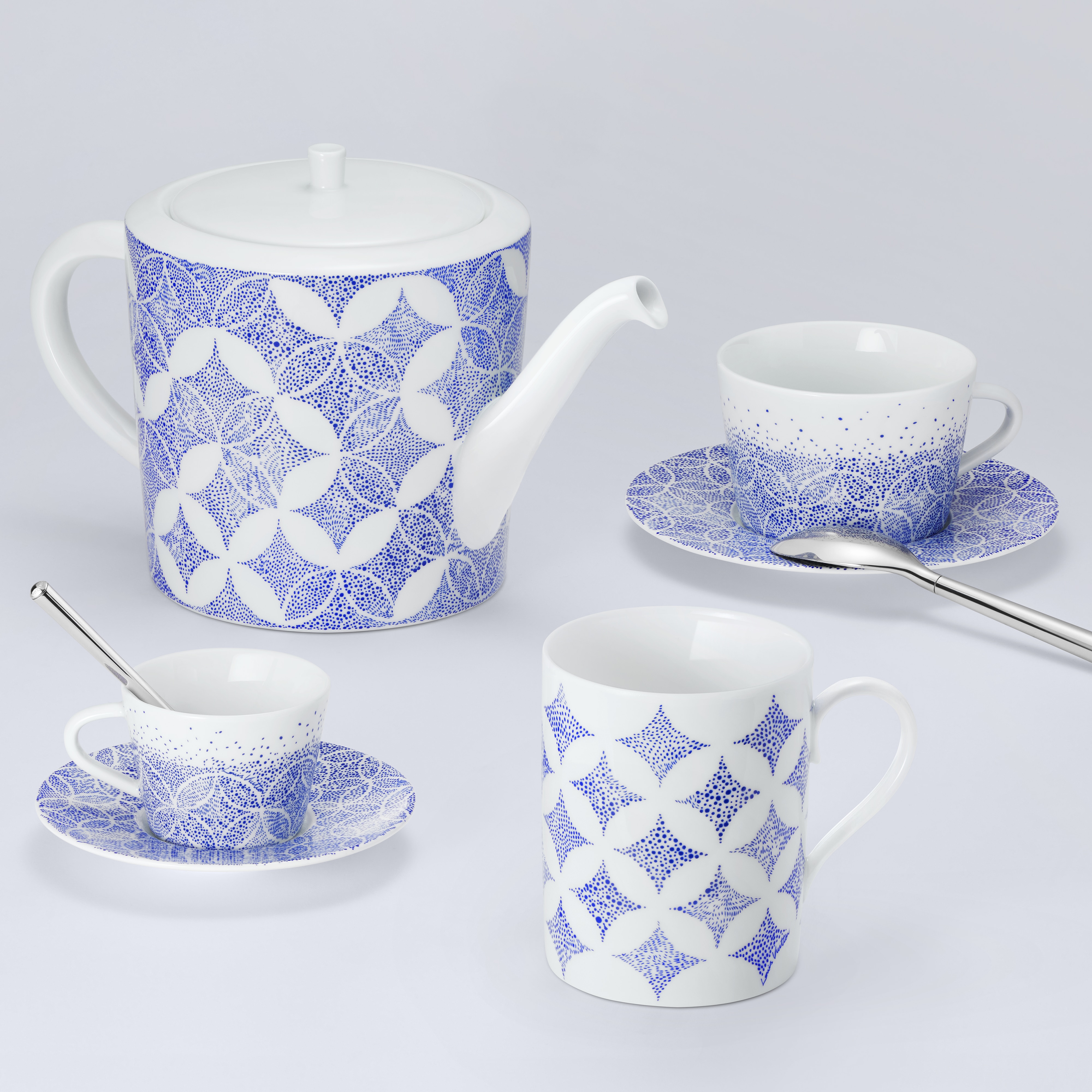 Constellation Set of 2 Coffee Cups and Saucers  Bauli, Viaggio e Casa Casa e Art de la Table Art de la Table | LOUIS VUITTON (Zoom prodotto)