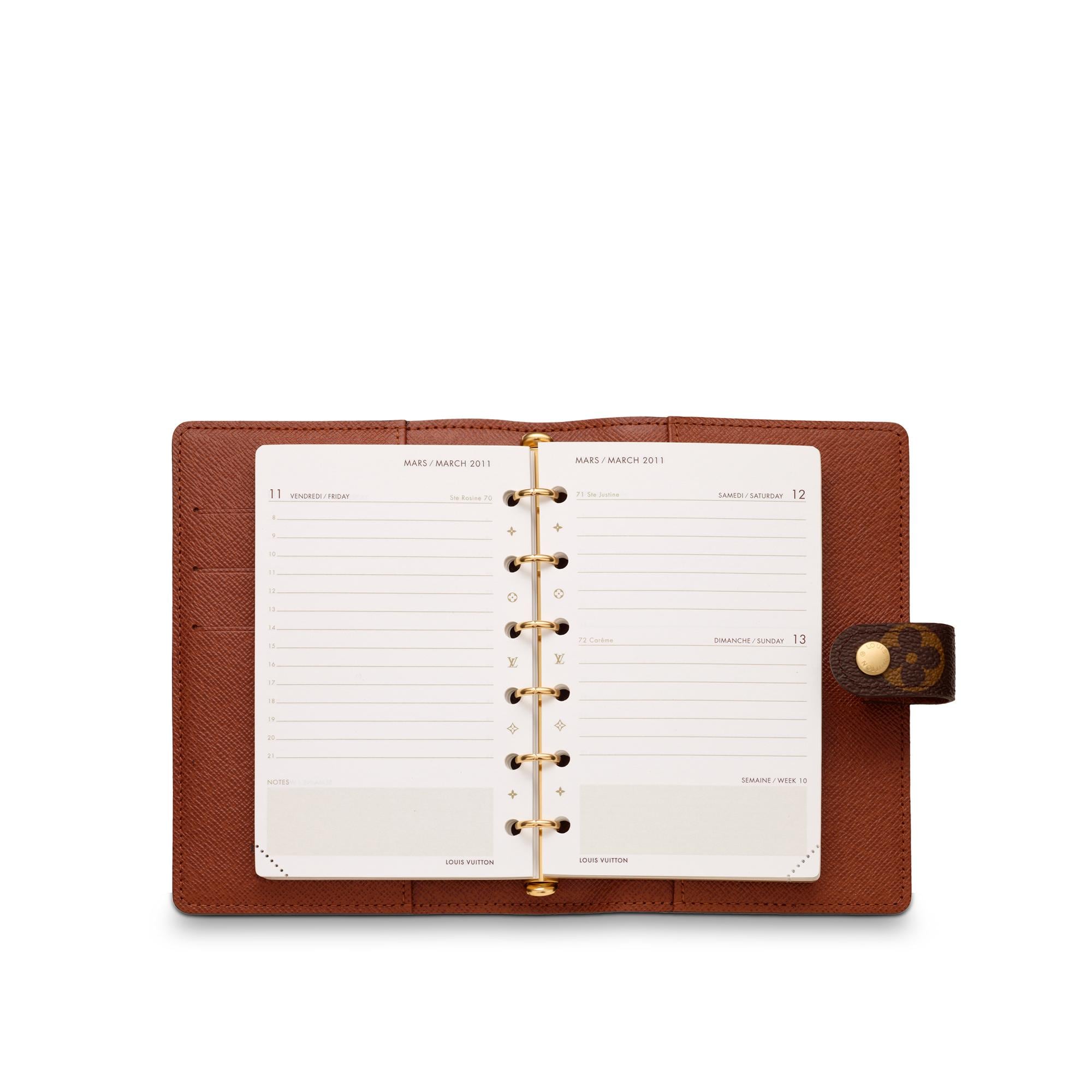 Copertina Agenda PM Tela Monogram Bauli, Viaggio e Casa Libri Articoli di cancelleria | LOUIS VUITTON (Zoom prodotto)