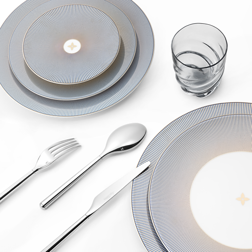 Dichroic Set Of 2 Presentation Plates Bauli, Viaggio e Casa Casa e Art de la Table Art de la Table | LOUIS VUITTON (Zoom prodotto)