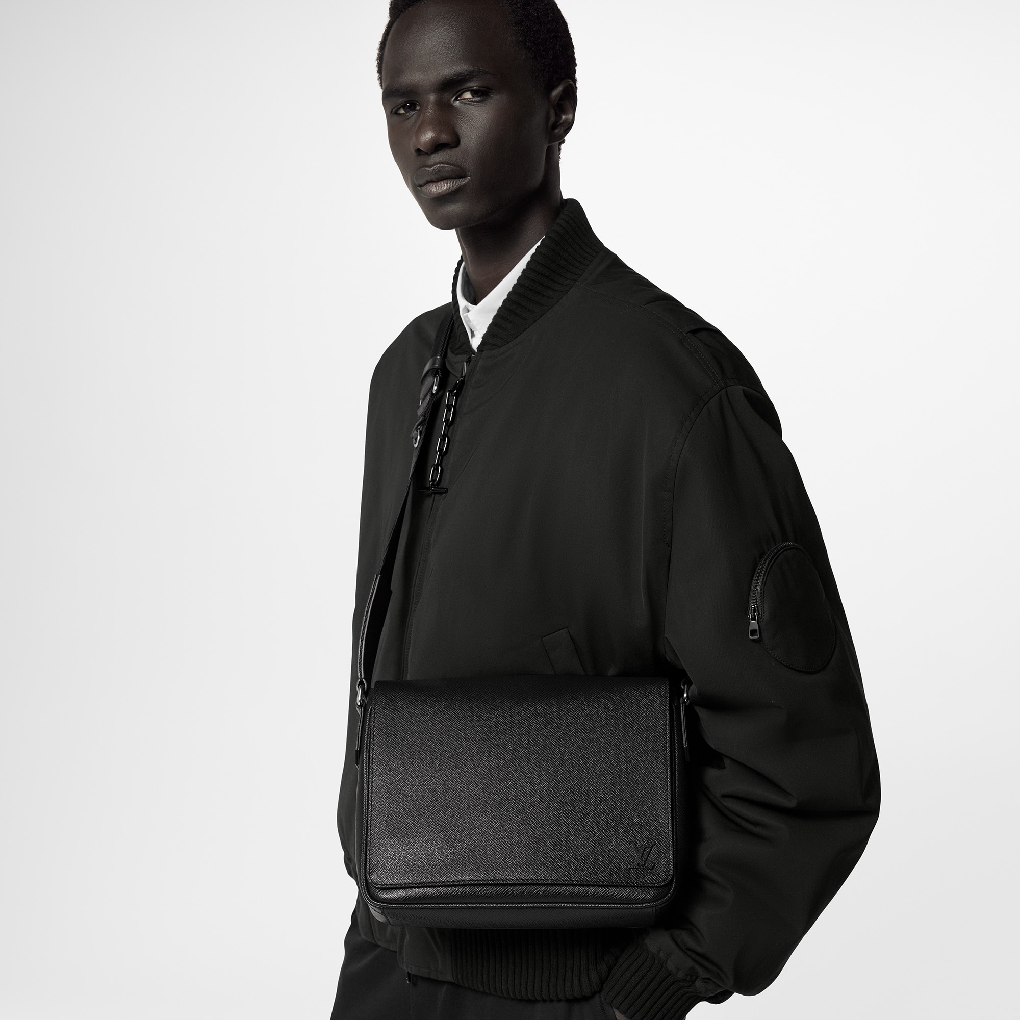 District PM Pelle Taïga Uomo Borse da Uomo Tutte le borse | LOUIS VUITTON (Zoom prodotto)