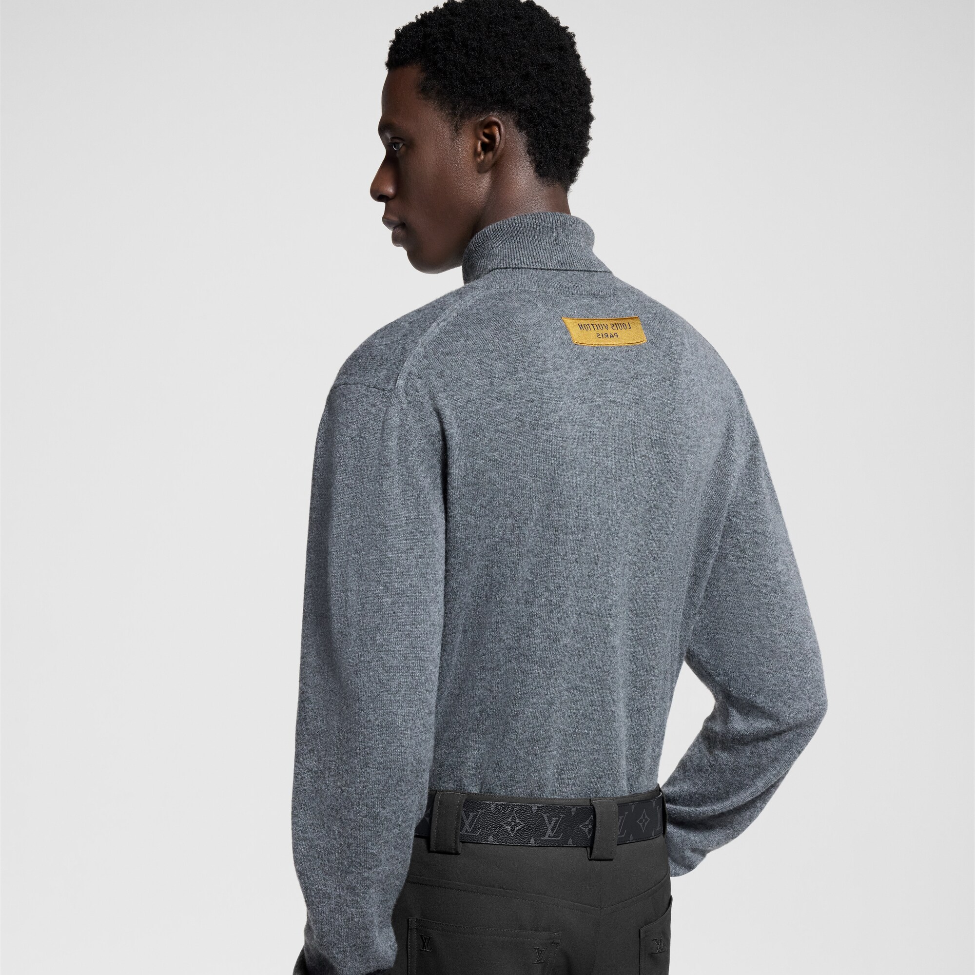 Dolcevita con iniziali LV impresse LVSE  Novità Holiday Selezionati per Lui | LOUIS VUITTON (Zoom prodotto)