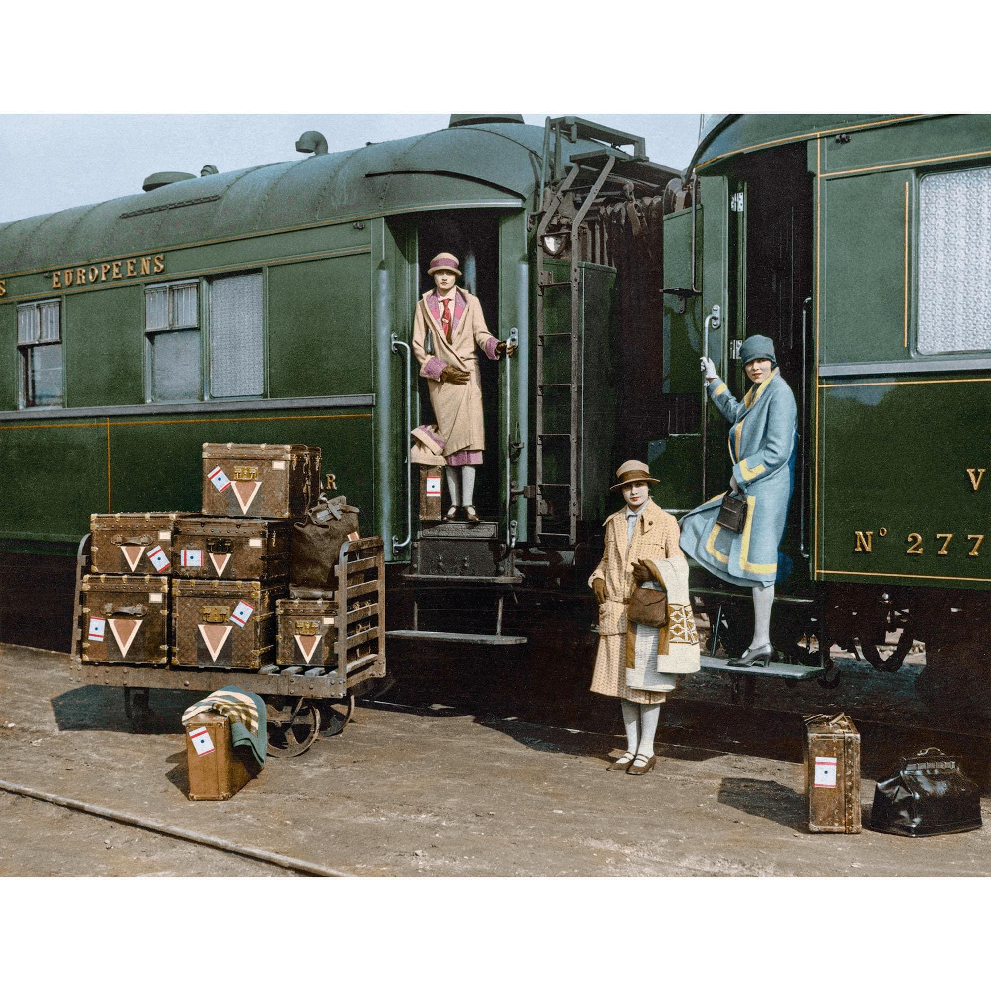 Extraordinary Voyages  Bauli, Viaggio e Casa Libri Libri dalla copertina rigida | LOUIS VUITTON (Zoom prodotto)