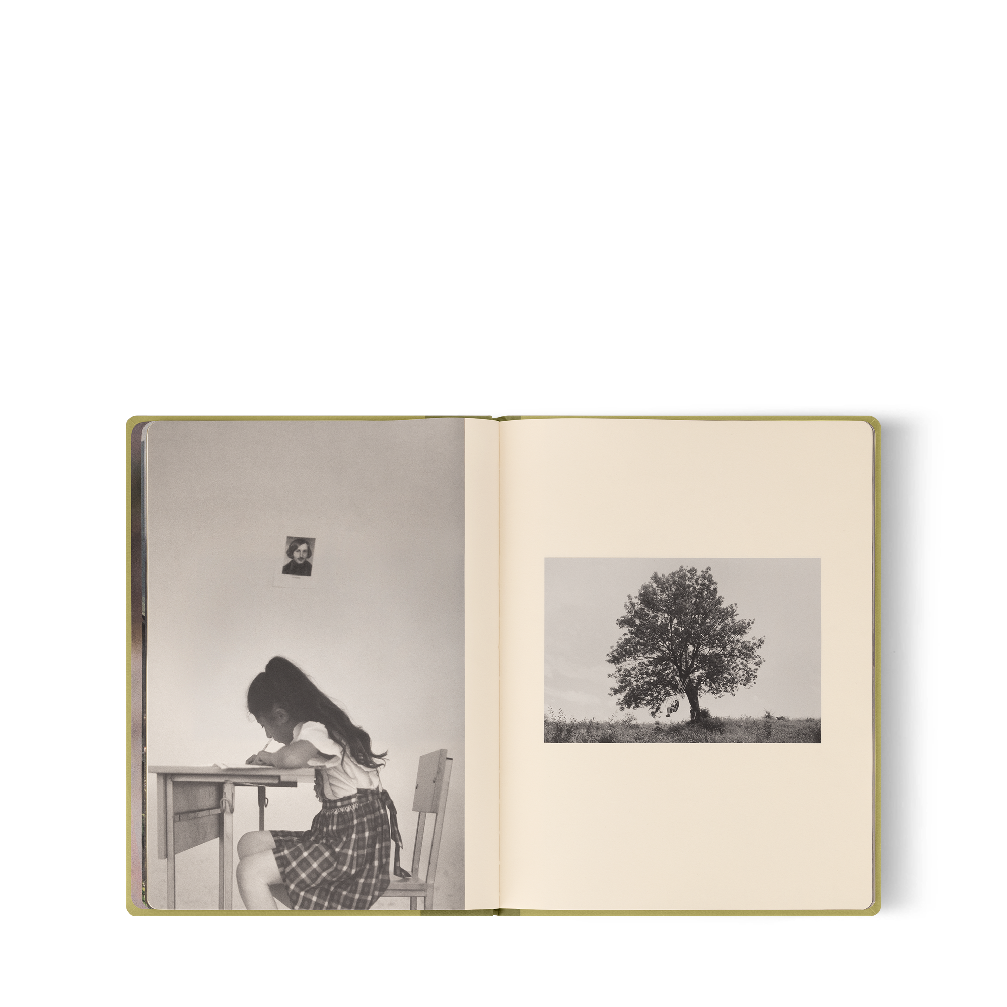 Fashion Eye Armenia  Bauli, Viaggio e Casa Libri Fashion Eye | LOUIS VUITTON (Zoom prodotto)