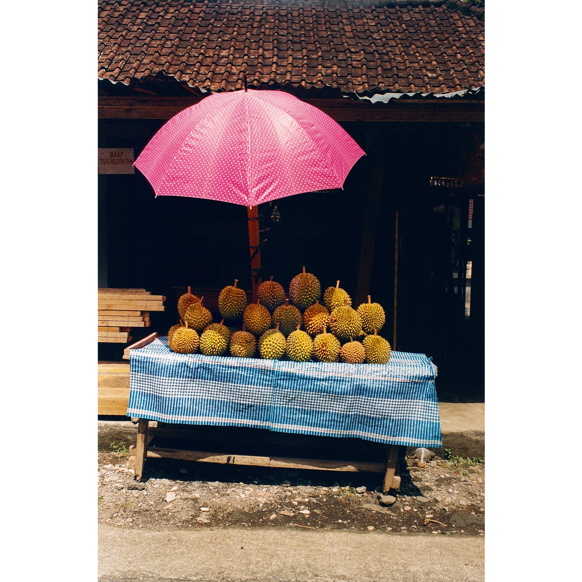 Fashion Eye Bali  Bauli, Viaggio e Casa Libri Fashion Eye | LOUIS VUITTON (Zoom prodotto)