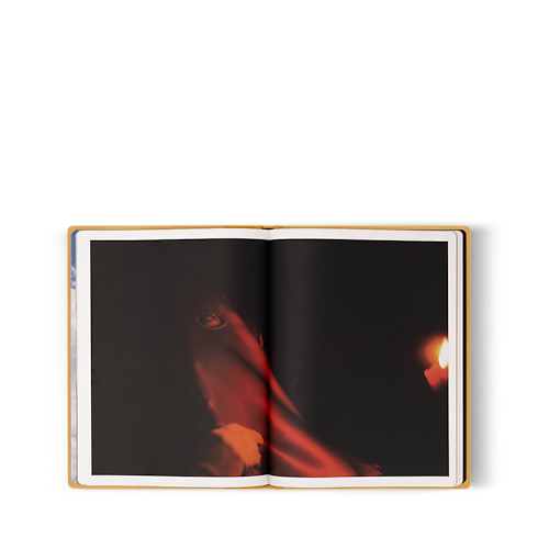 Fashion Eye Córdoba di Miles Aldridge Bauli, Viaggio e Casa Libri Fashion Eye | LOUIS VUITTON (Zoom prodotto)