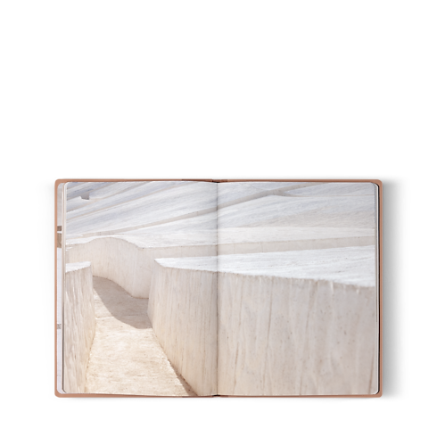 Fashion Eye Cretto di Burri Bauli, Viaggio e Casa Libri Fashion Eye | LOUIS VUITTON (Zoom prodotto)