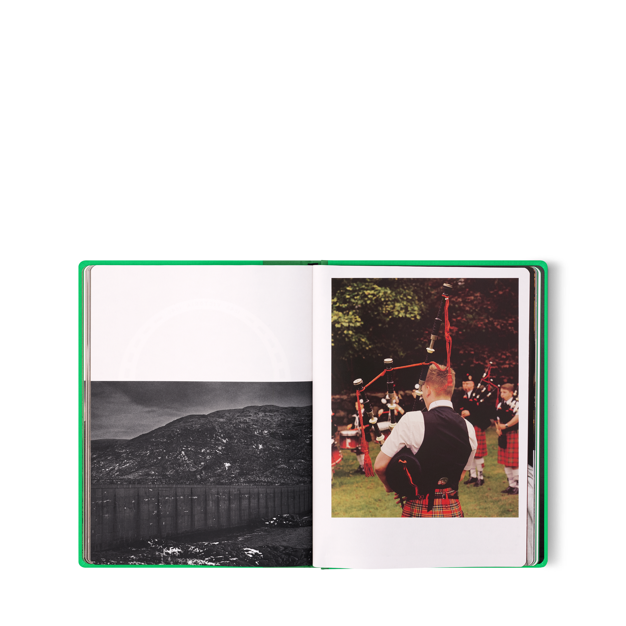 Fashion Eye Scotland  Bauli, Viaggio e Casa Libri Fashion Eye | LOUIS VUITTON (Zoom prodotto)