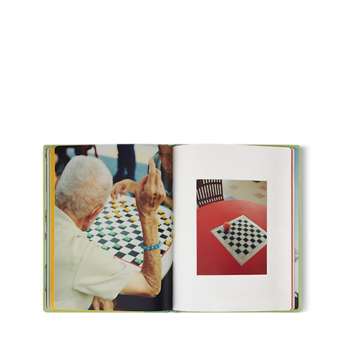 Fashion Eye Singapore Bauli, Viaggio e Casa Libri Fashion Eye | LOUIS VUITTON (Zoom prodotto)