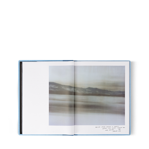 Fashion Eye Trassiberian di Coco Capitàn Bauli, Viaggio e Casa Libri Fashion Eye | LOUIS VUITTON (Zoom prodotto)