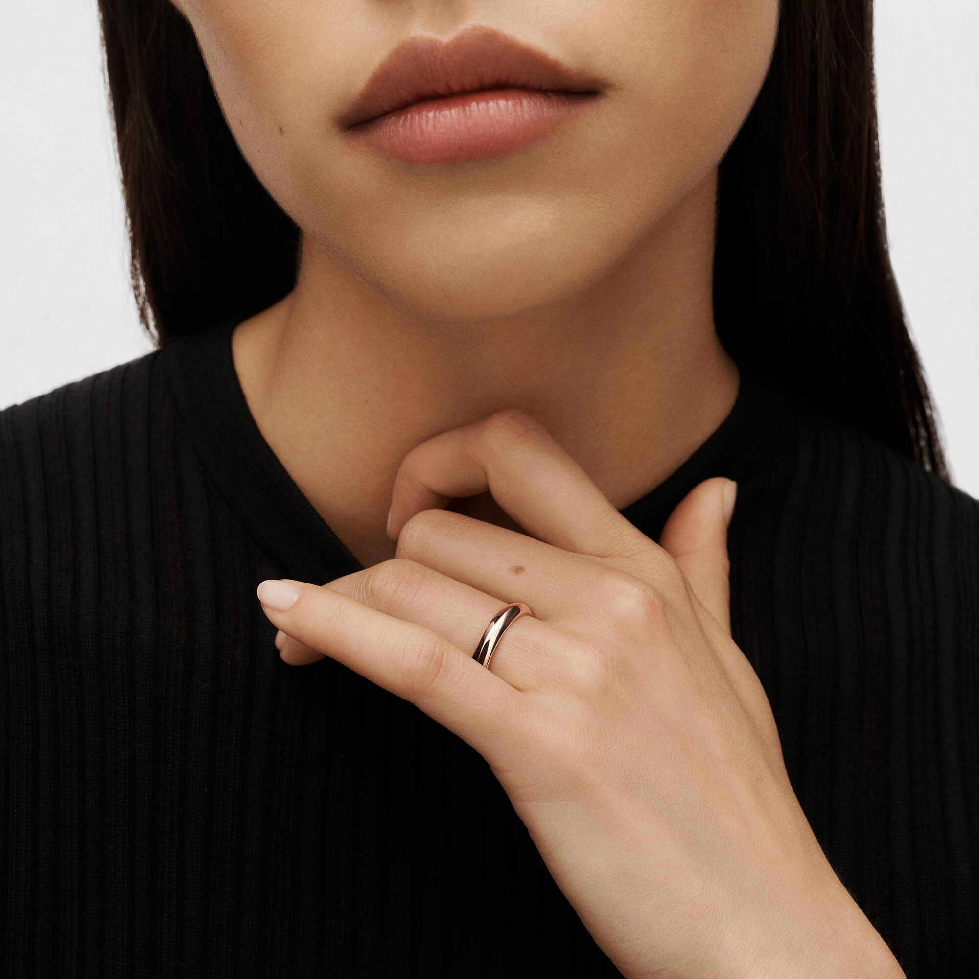 Fede nuziale LV Diamonds 4 mm, oro rosa  Gioielli Categorie Wedding Bands | LOUIS VUITTON (Zoom prodotto)