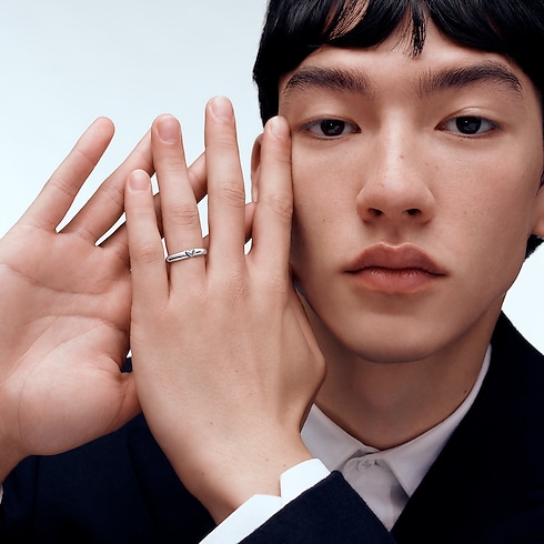 Fede nuziale LV Volt Multi, oro bianco Gioielli Categorie Tutta la Gioielleria | LOUIS VUITTON (Zoom prodotto)