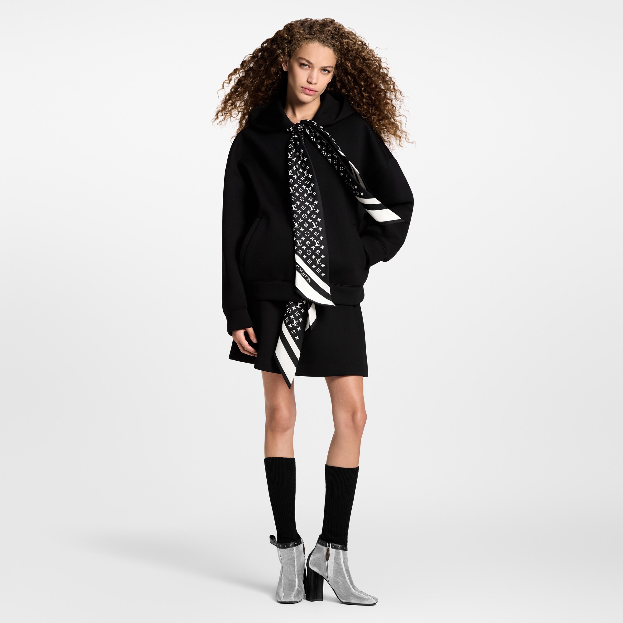 Felpa con zip, inserti di foulard con motivo Monogram e cappuccio  Donna Abbigliamento Camicie e T-Shirt | LOUIS VUITTON (Zoom prodotto)