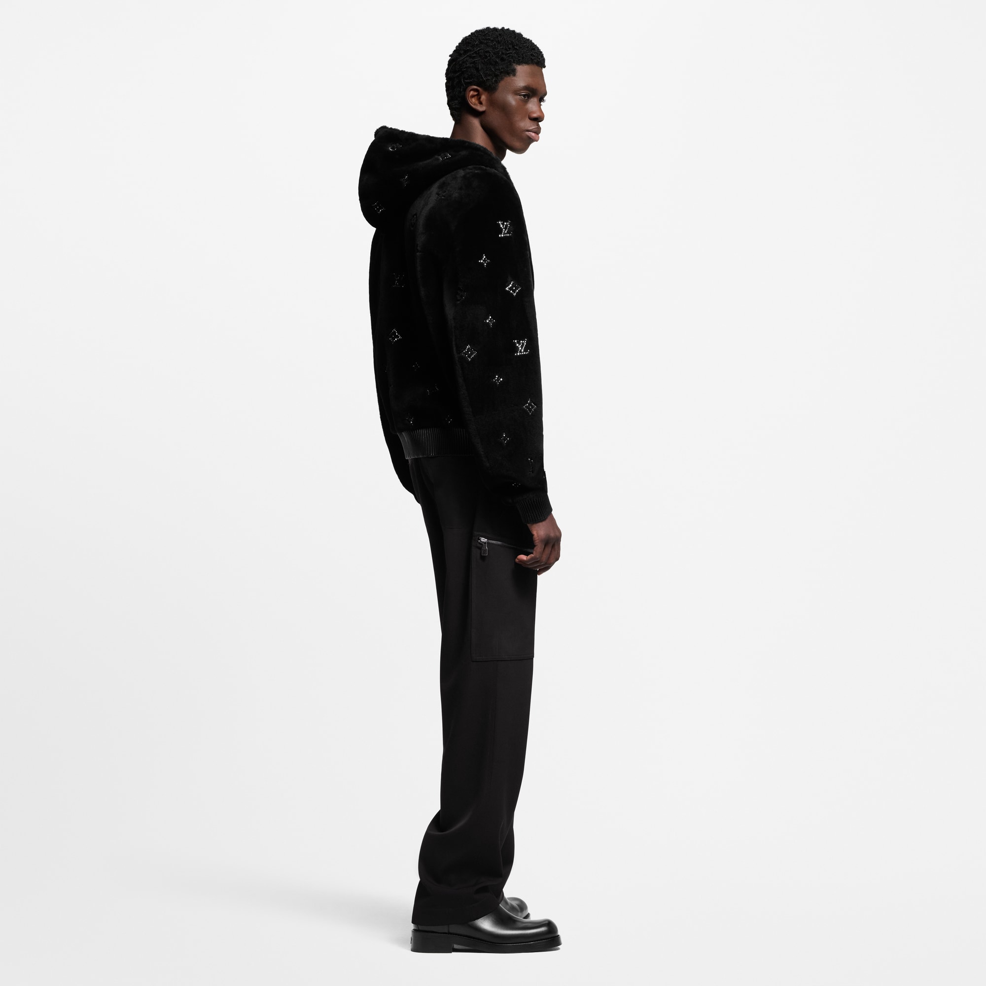Felpa in shearling con cappuccio e motivo Monogram decorato  Uomo Abbigliamento Tutti i Capi di Abbigliamento | LOUIS VUITTON (Zoom prodotto)