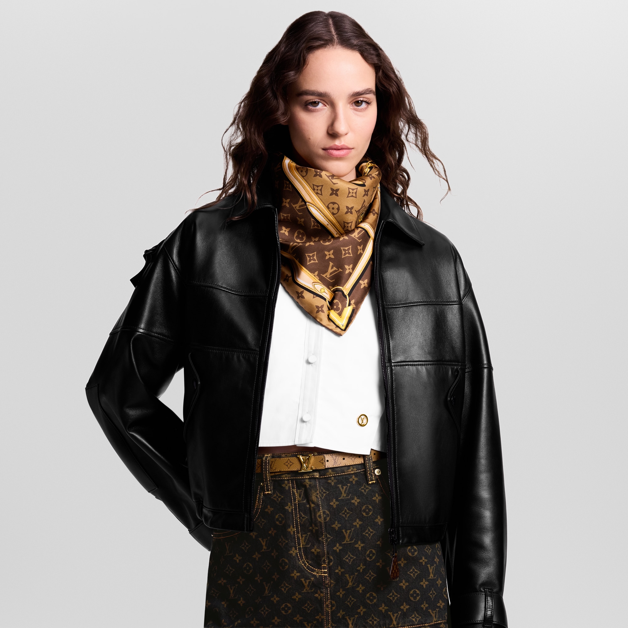 Foulard Monogram Confidential 90 S00 Donna Accessori Foulard in seta e Bandeaux | LOUIS VUITTON (Zoom prodotto)