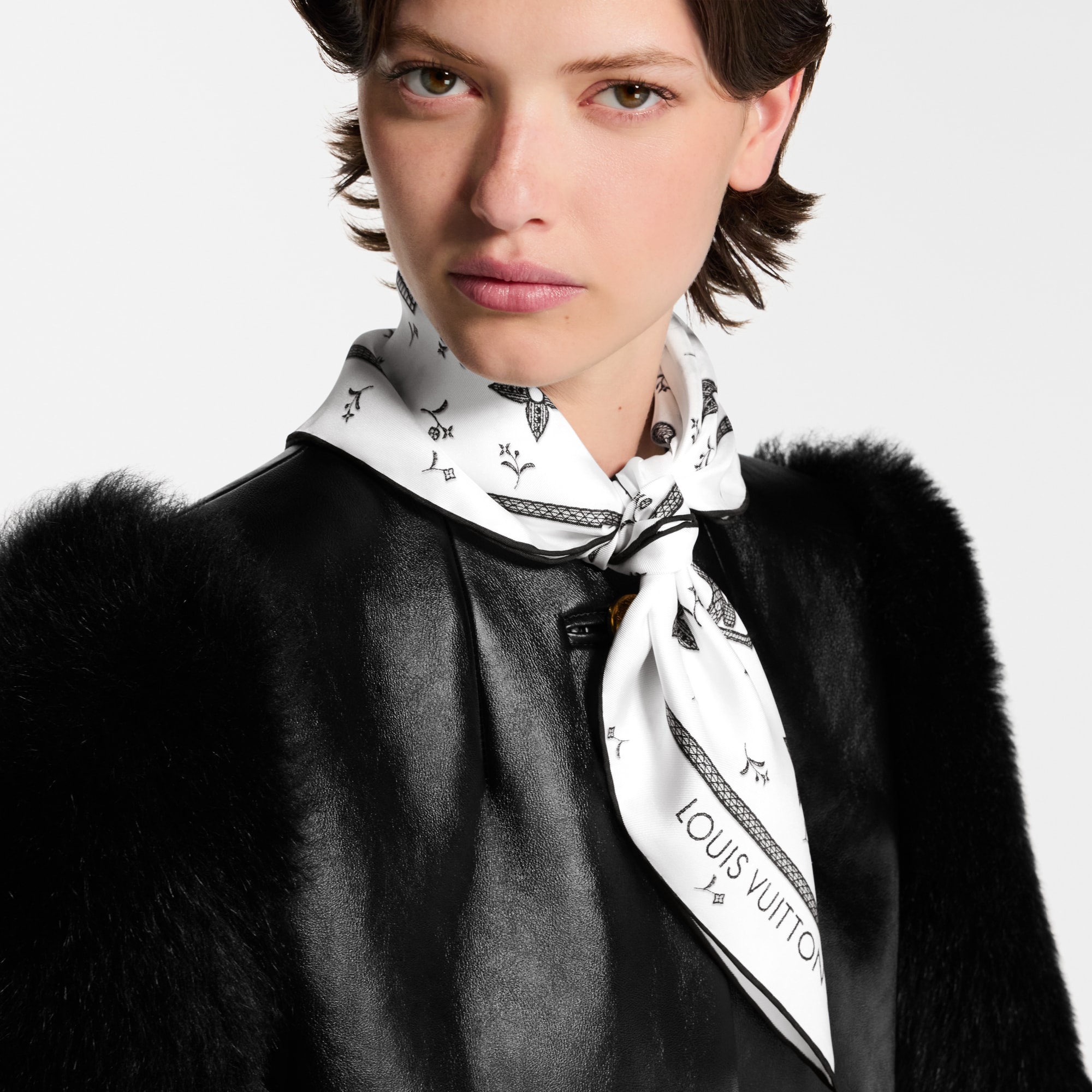 Foulard Monogram Romance 70 S00 Donna Accessori Foulard in seta e Bandeaux | LOUIS VUITTON (Zoom prodotto)