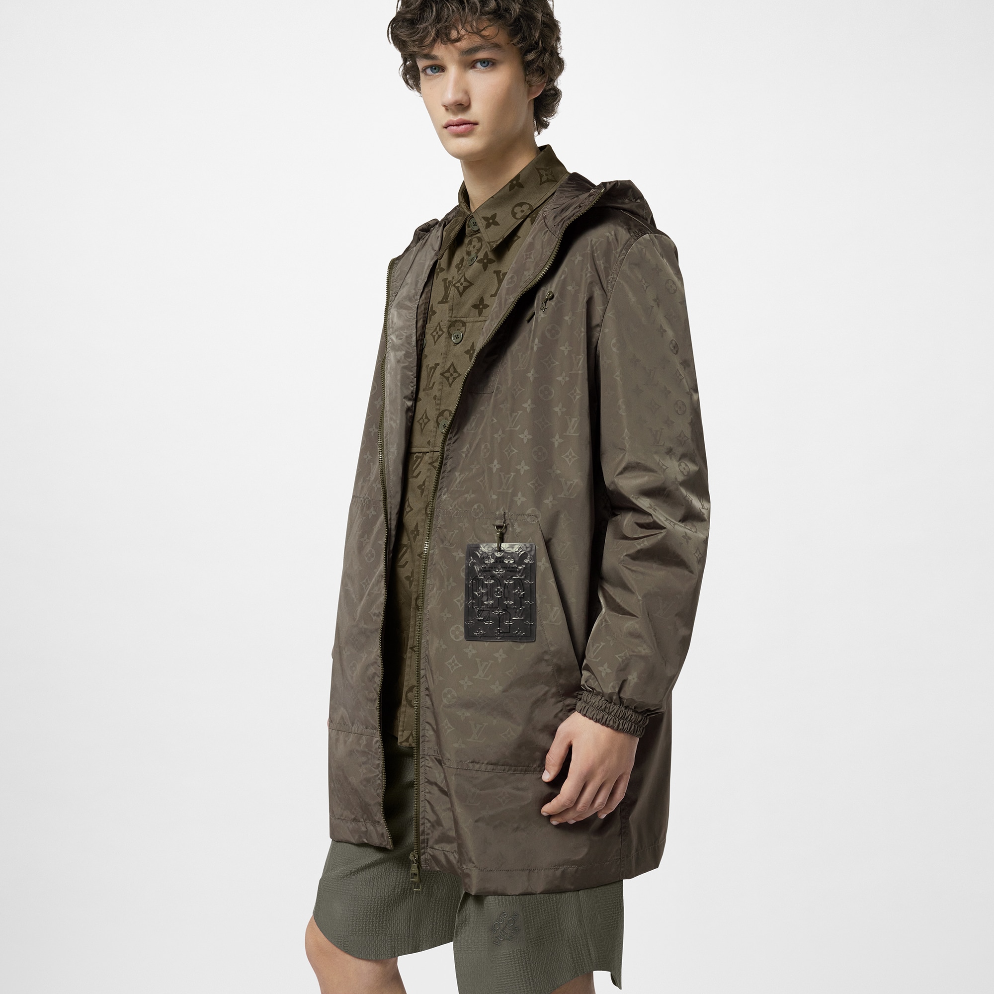 Giacca a vento a mezza lunghezza in nylon con motivo Monogram  Uomo Abbigliamento Capispalla e Cappotti | LOUIS VUITTON (Zoom prodotto)