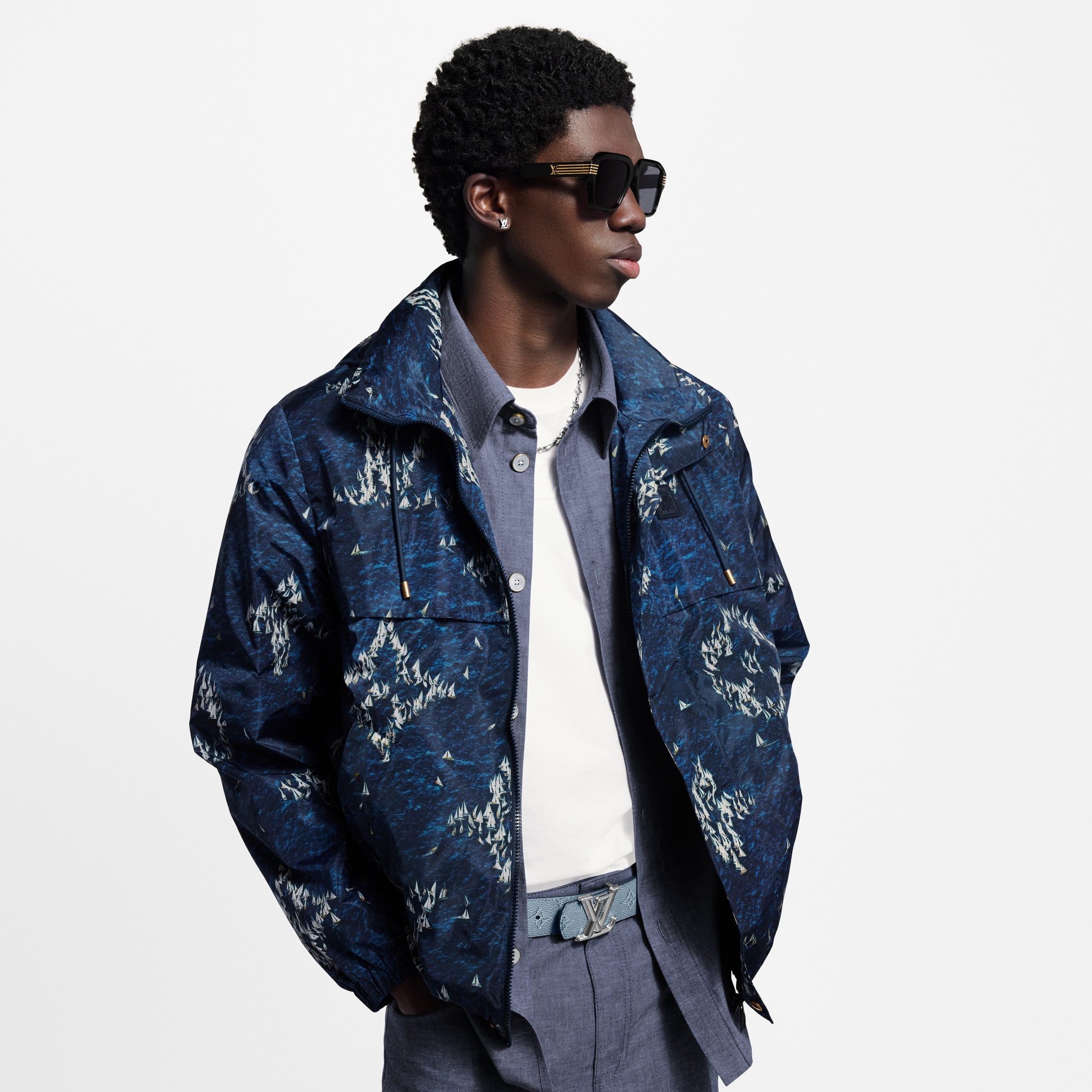 Giacca a vento con motivo Monogram stampato  Uomo Abbigliamento Capispalla e Cappotti | LOUIS VUITTON (Zoom prodotto)