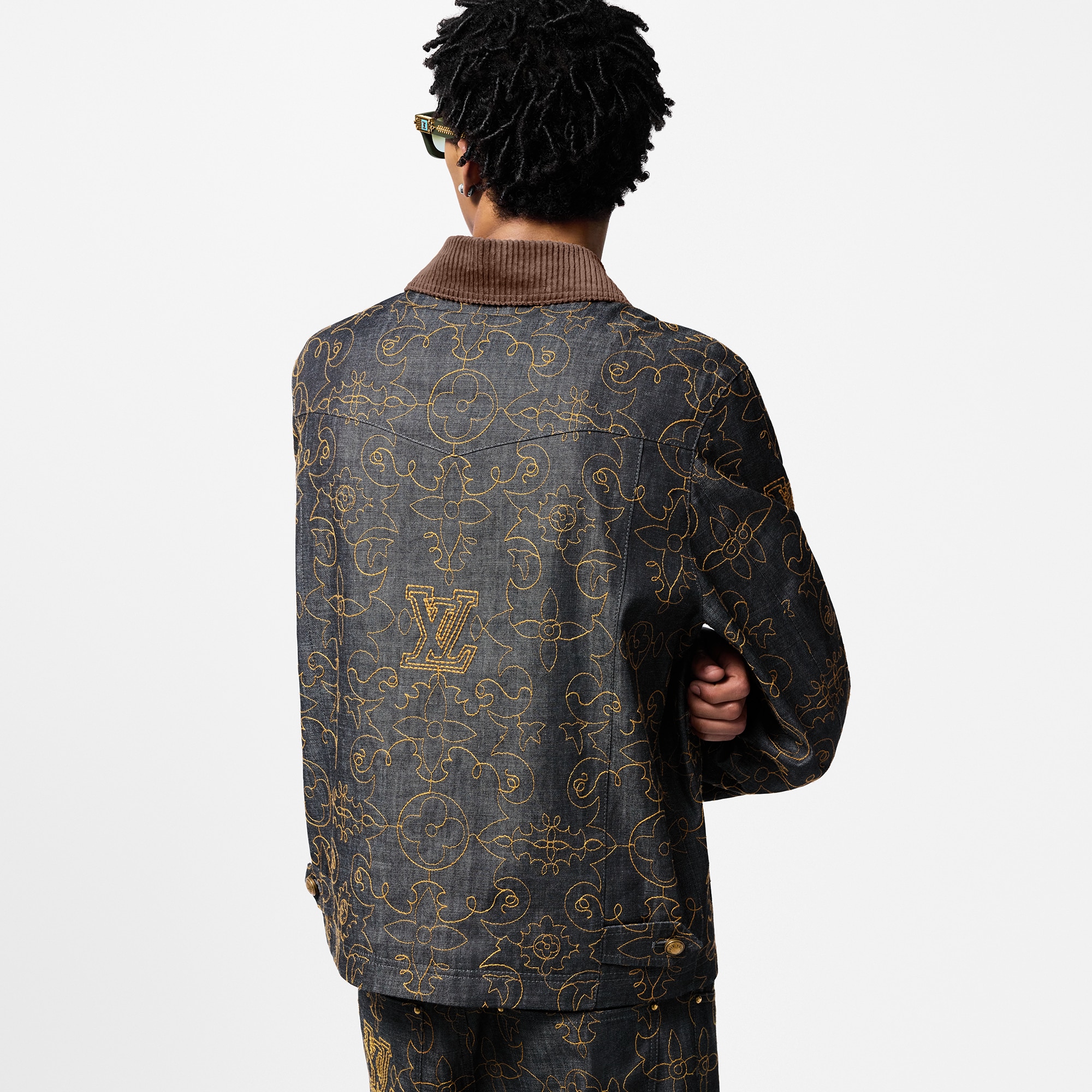 Giacca in stile workwear in denim con ricami  Uomo Abbigliamento Capispalla e Cappotti | LOUIS VUITTON (Zoom prodotto)