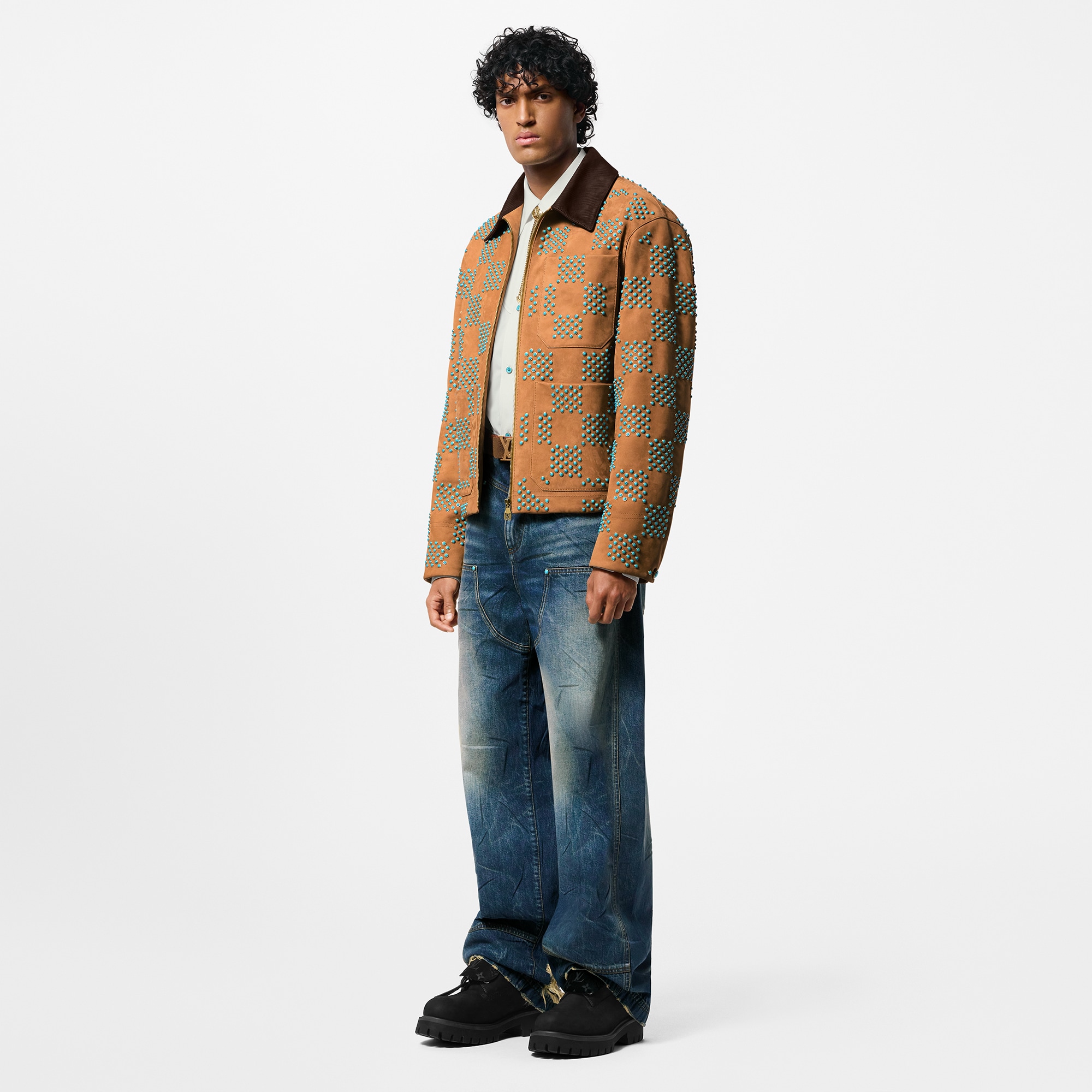 Giacca in stile workwear in pelle nubuck con decori  Uomo Abbigliamento Capispalla e Cappotti | LOUIS VUITTON (Zoom prodotto)