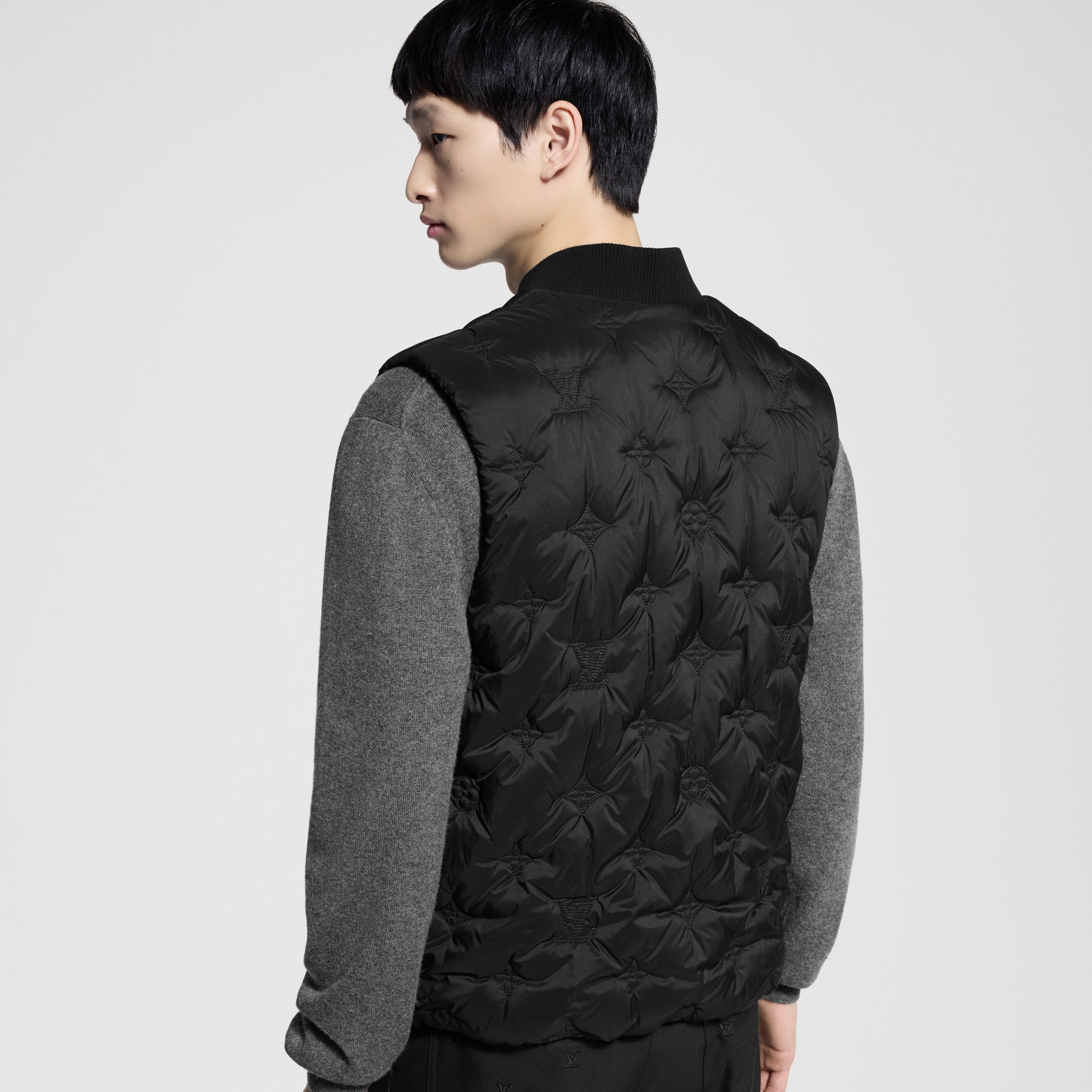 Gilet in nylon trapuntato con motivo Monogram  Uomo Abbigliamento Capispalla e Cappotti | LOUIS VUITTON (Zoom prodotto)