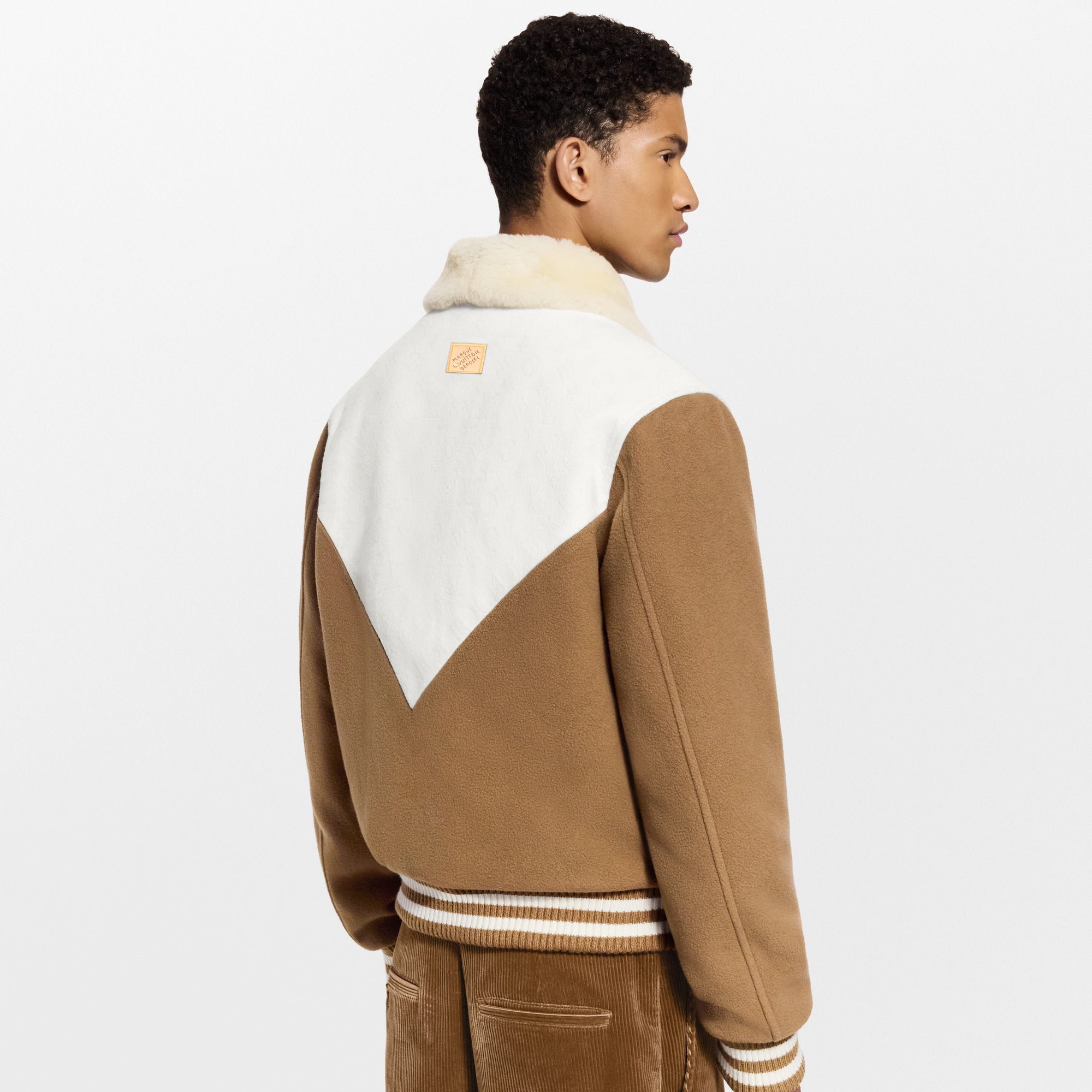 Giubbotto con motivo Monogram e colletto in shearling  Uomo Abbigliamento Capispalla e Cappotti | LOUIS VUITTON (Zoom prodotto)