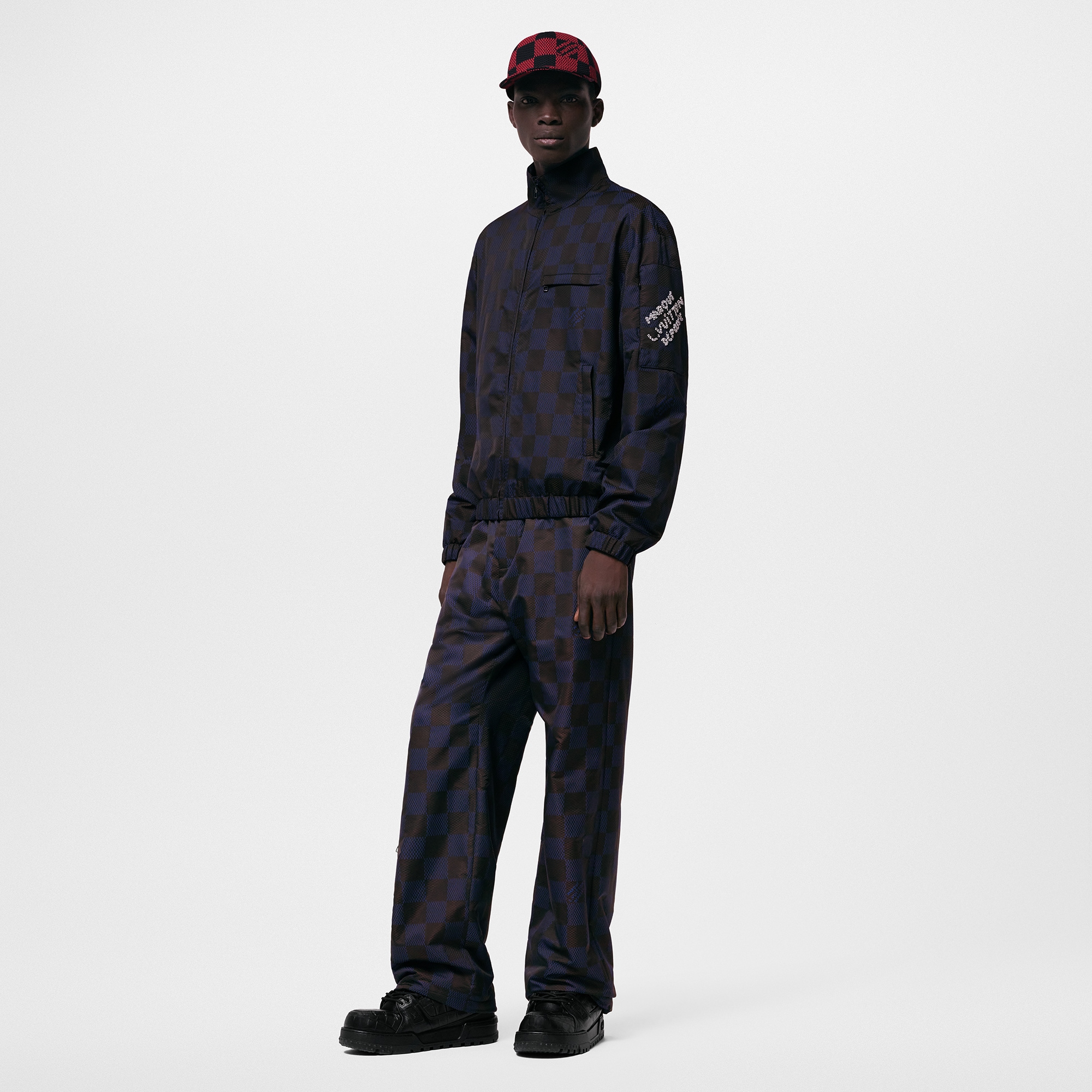 Giubbotto in nylon con motivo Damier Pop Travel Kit  Uomo Abbigliamento Capispalla e Cappotti | LOUIS VUITTON (Zoom prodotto)