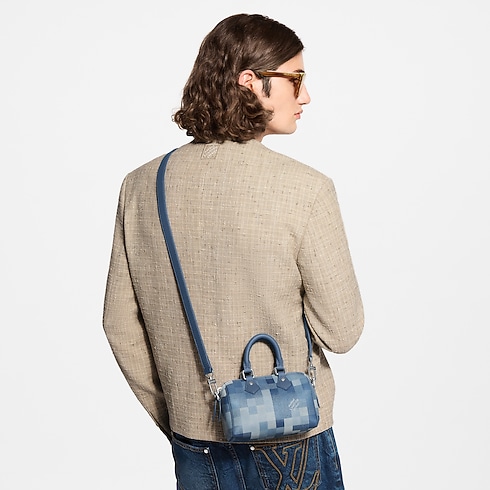 Keepall Bandoulière 25 cropped worn view