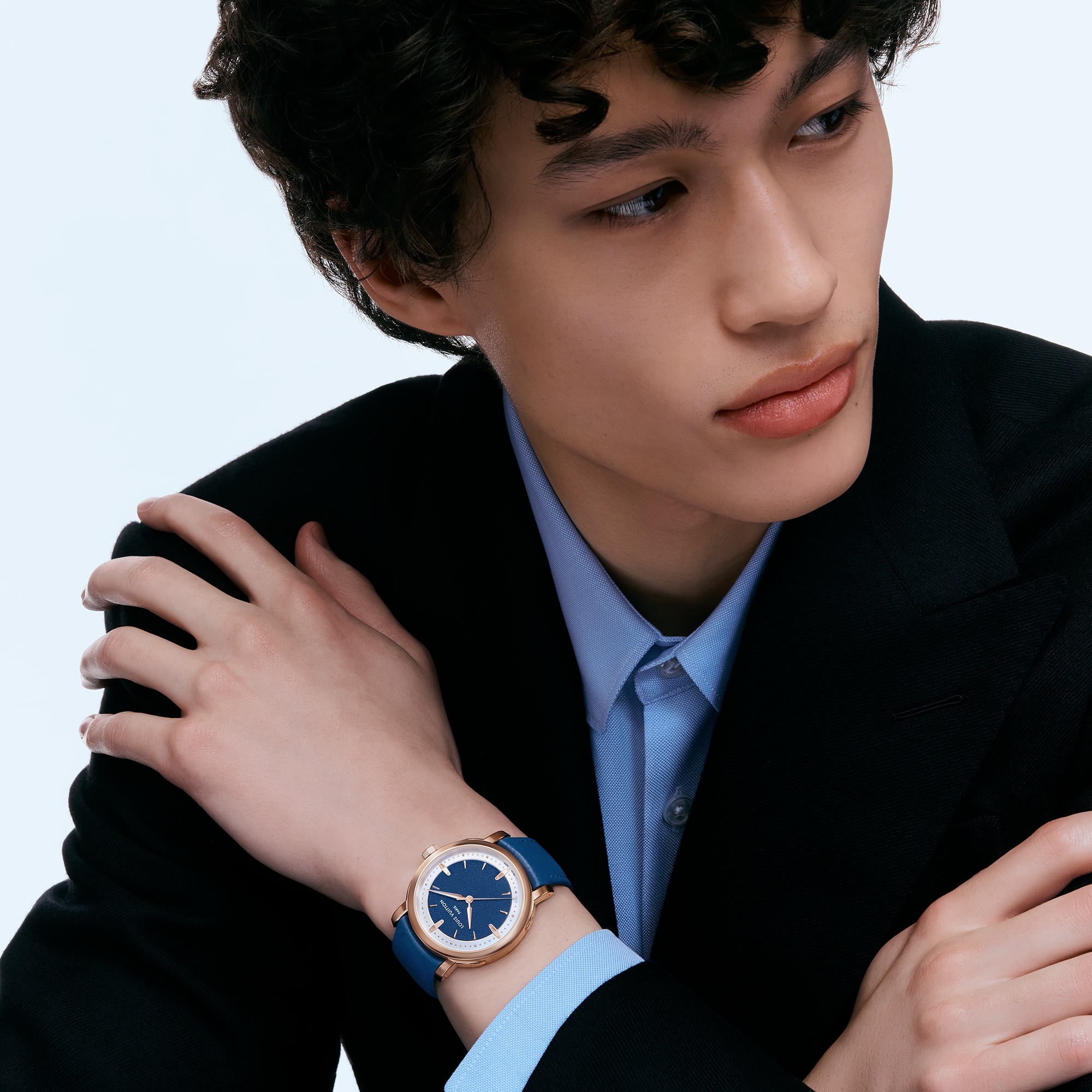 Louis Vuitton Escale, orologio automatico, 39 mm, oro rosa  Orologi Tutti gli orologi } | LOUIS VUITTON (Zoom prodotto)