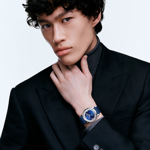 Louis Vuitton Escale, orologio automatico, 39 mm, platino Orologi Tutti gli orologi } | LOUIS VUITTON (Zoom prodotto)