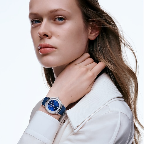 Louis Vuitton Escale, orologio automatico, 39 mm, platino Orologi Tutti gli orologi } | LOUIS VUITTON (Zoom prodotto)