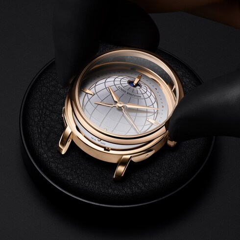 Louis Vuitton Escale Twin Zone, orologio automatico, 41 mm, platino e diamanti Orologi Tutti gli orologi } | LOUIS VUITTON