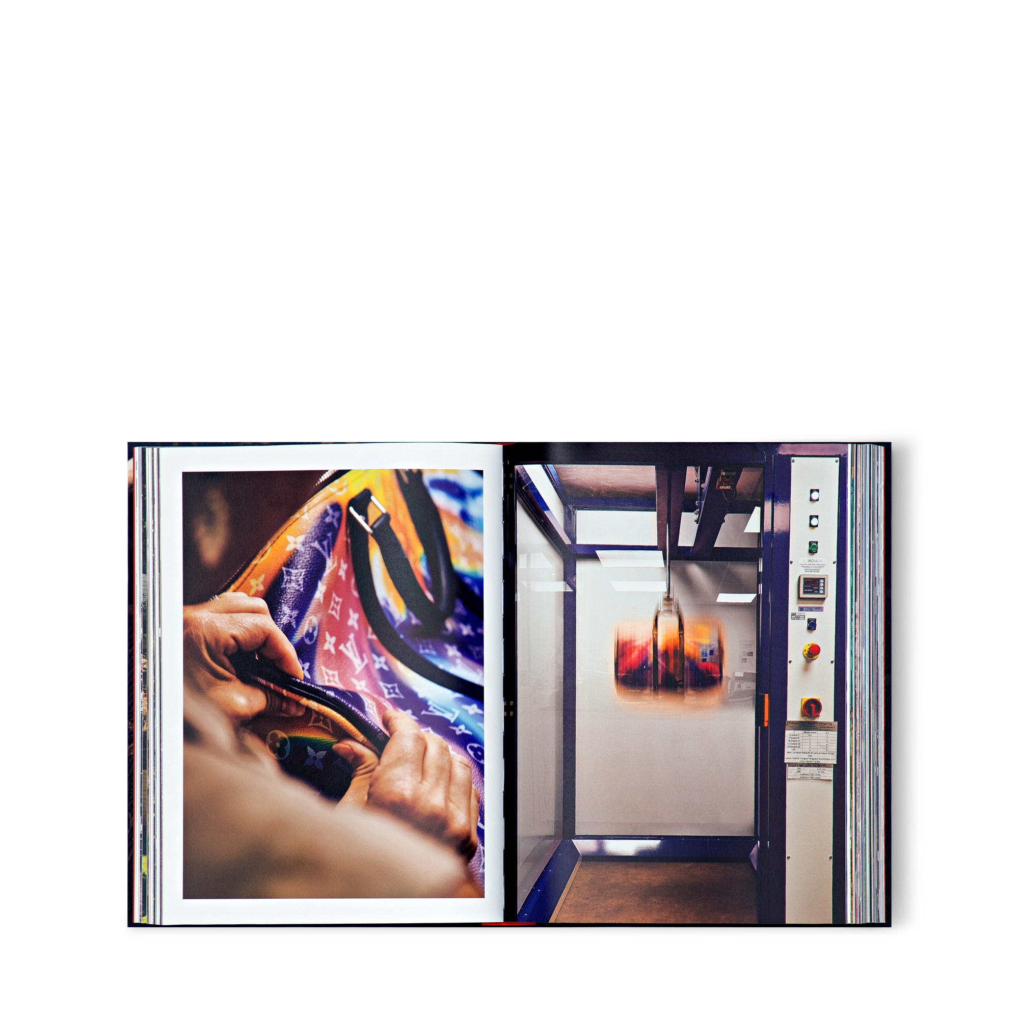 Louis Vuitton Manufactures  Bauli, Viaggio e Casa Libri Libri dalla copertina rigida | LOUIS VUITTON (Zoom prodotto)