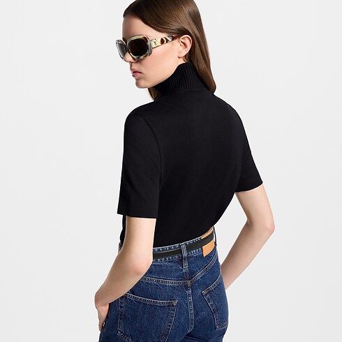 Louis Vuitton x Nazar Top con zip cropped worn view