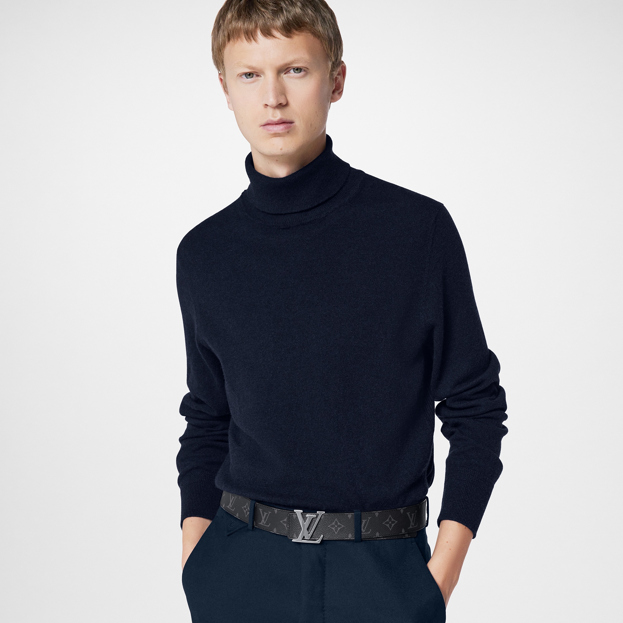 LV Initiales 40MM reversibile Tela Monogram Eclipse Uomo Accessori Cinture | LOUIS VUITTON (Zoom prodotto)