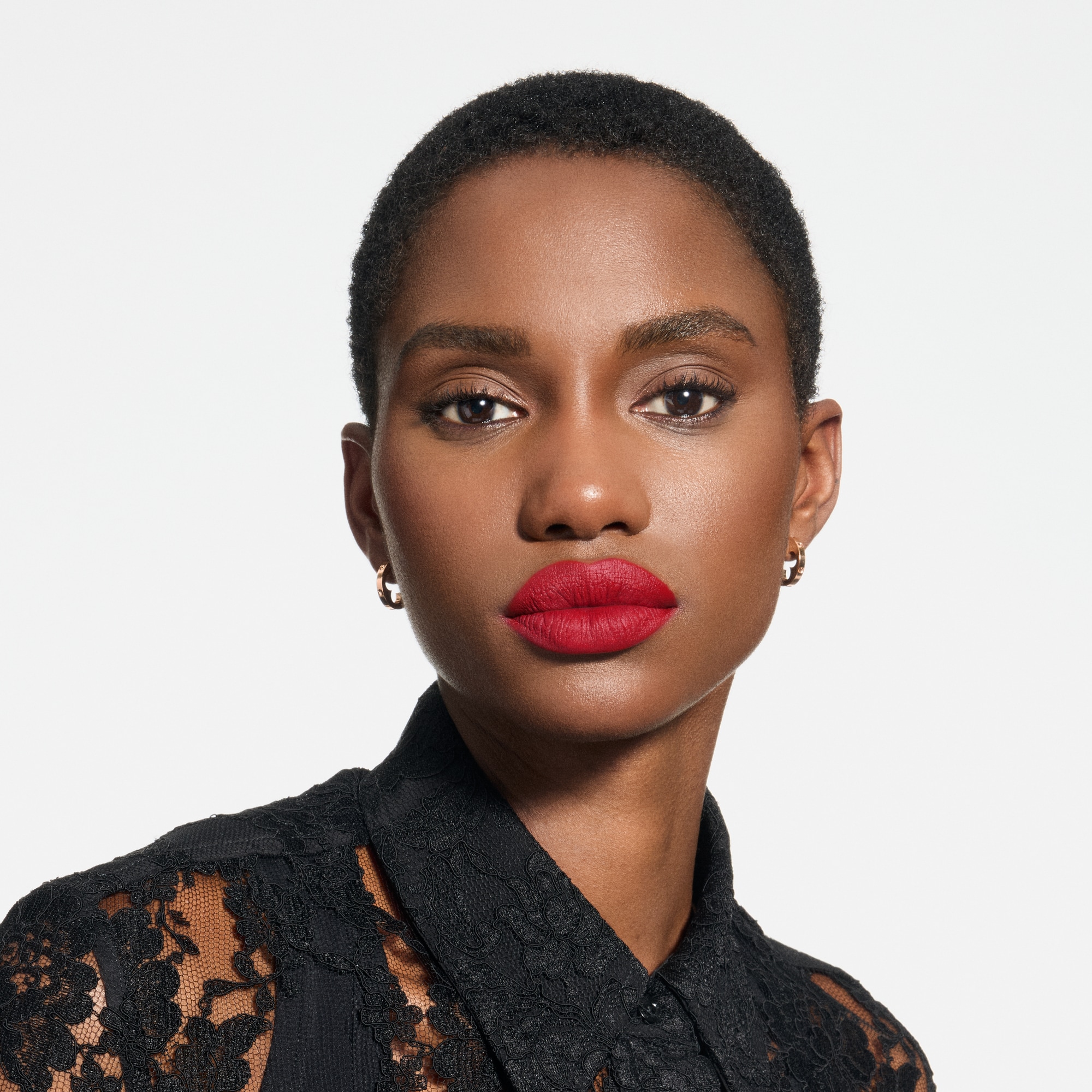 LV Rouge - Ricarica rossetto opaco   Profumi e Beauty Labbra } | LOUIS VUITTON (Zoom prodotto)