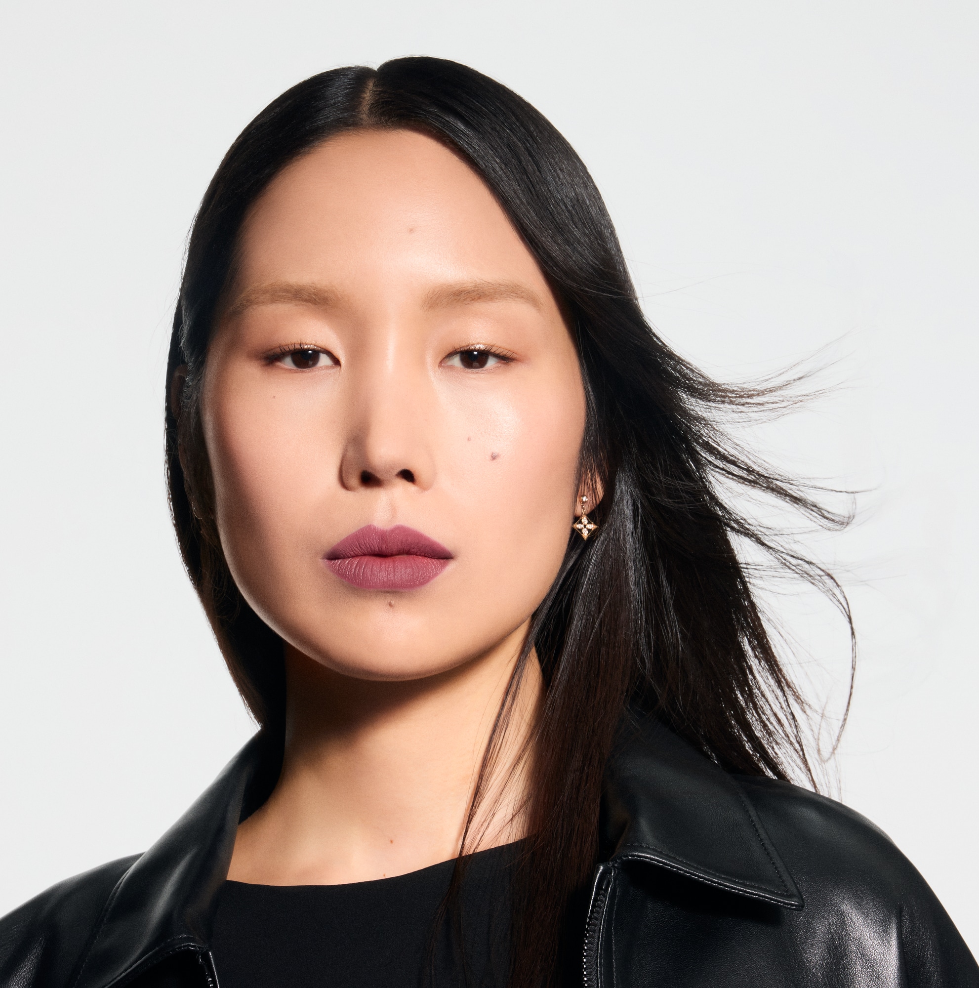 LV Rouge - Ricarica rossetto opaco   Profumi e Beauty Labbra } | LOUIS VUITTON (Zoom prodotto)