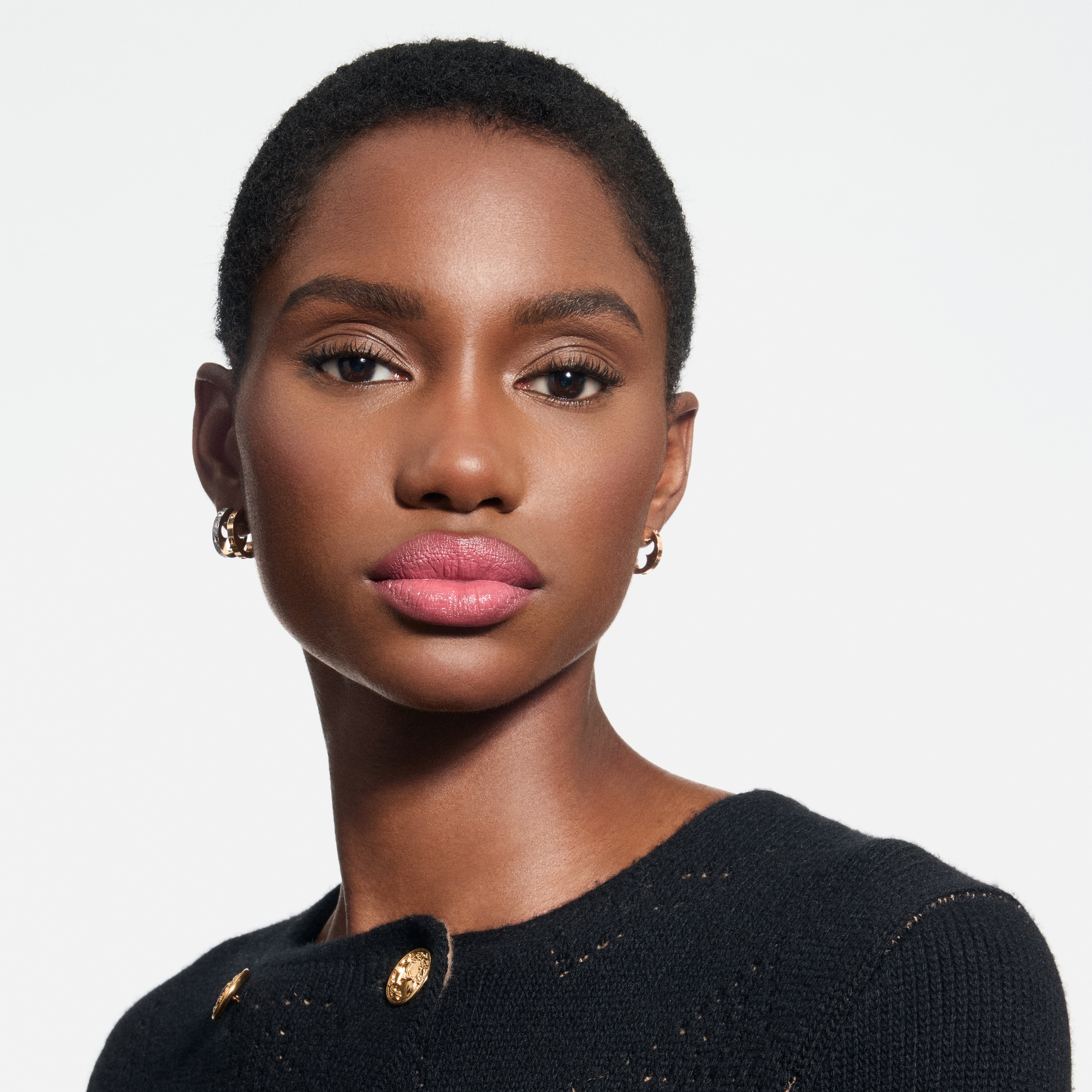 LV Rouge - Ricarica rossetto satinato   Profumi e Beauty Labbra } | LOUIS VUITTON (Zoom prodotto)