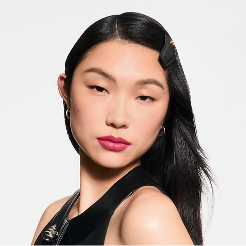 LV Rouge - Ricarica rossetto satinato Profumi e Beauty Labbra } | LOUIS VUITTON (Zoom prodotto)