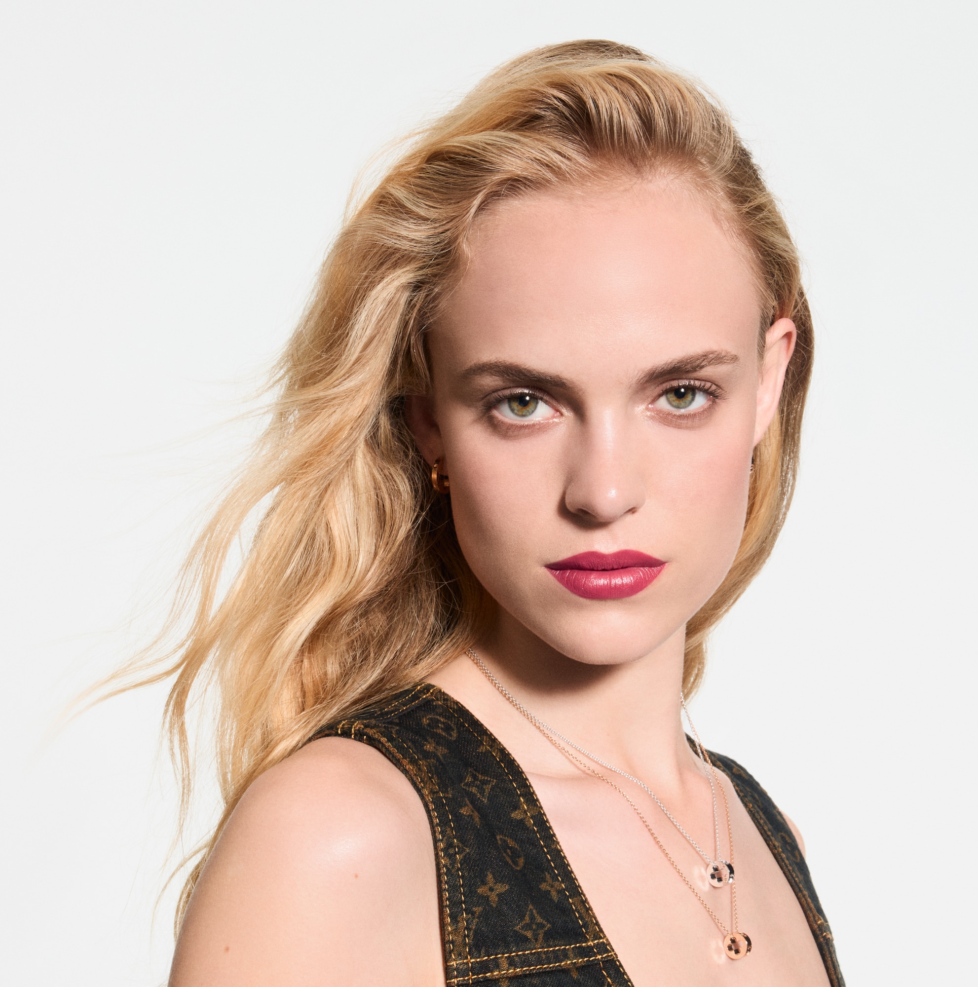 LV Rouge - Ricarica rossetto satinato   Profumi e Beauty Labbra } | LOUIS VUITTON (Zoom prodotto)