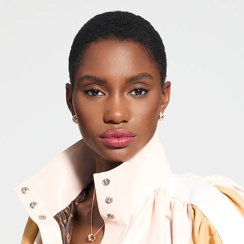 LV Rouge - Ricarica rossetto satinato Profumi e Beauty Labbra } | LOUIS VUITTON (Zoom prodotto)