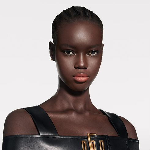 LV Rouge - Ricarica rossetto satinato Profumi e Beauty Labbra } | LOUIS VUITTON (Zoom prodotto)