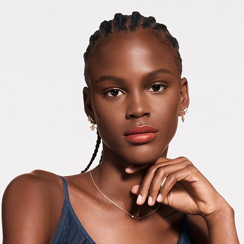 LV Rouge - Ricarica rossetto satinato Profumi e Beauty Labbra } | LOUIS VUITTON (Zoom prodotto)