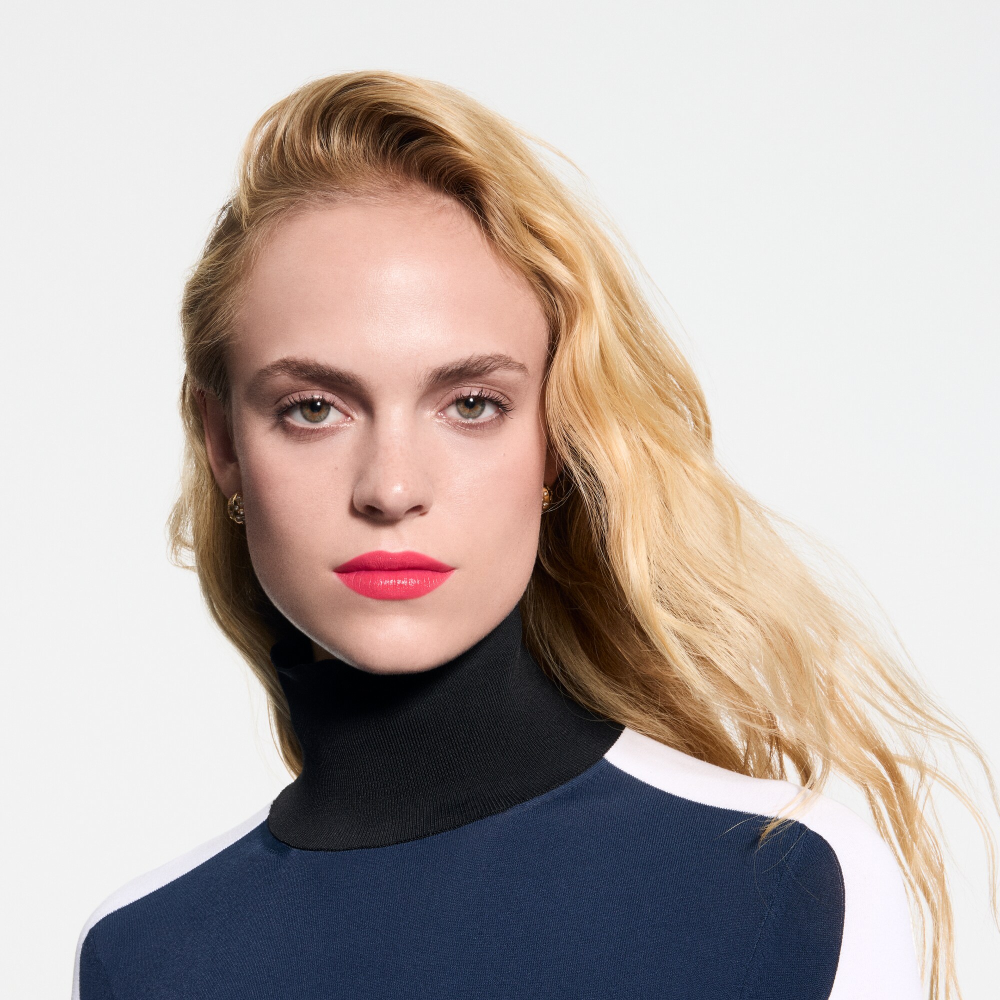 LV Rouge - Ricarica rossetto satinato   Profumi e Beauty Labbra } | LOUIS VUITTON (Zoom prodotto)