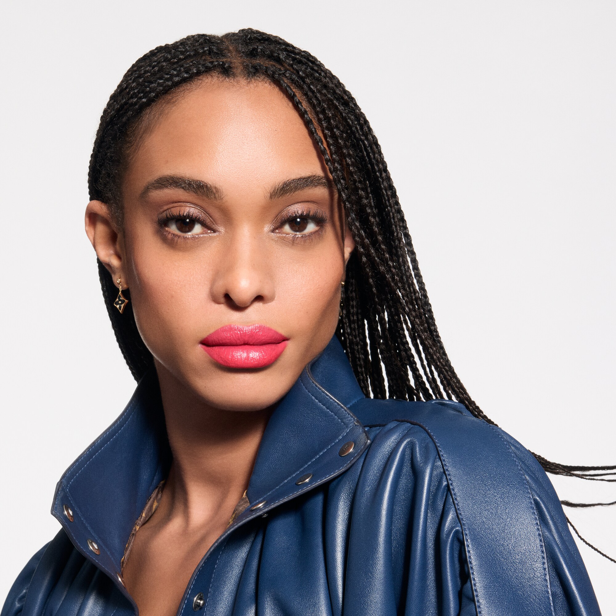 LV Rouge - Ricarica rossetto satinato   Profumi e Beauty Labbra } | LOUIS VUITTON (Zoom prodotto)